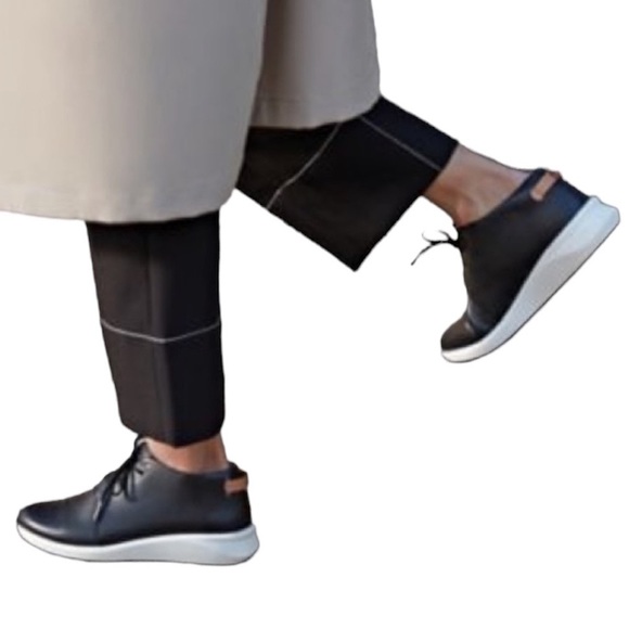 EUC CLARKS 👟 Unstructured Un Río Mid Leather Dress Sneakers - Picture 2 of 8